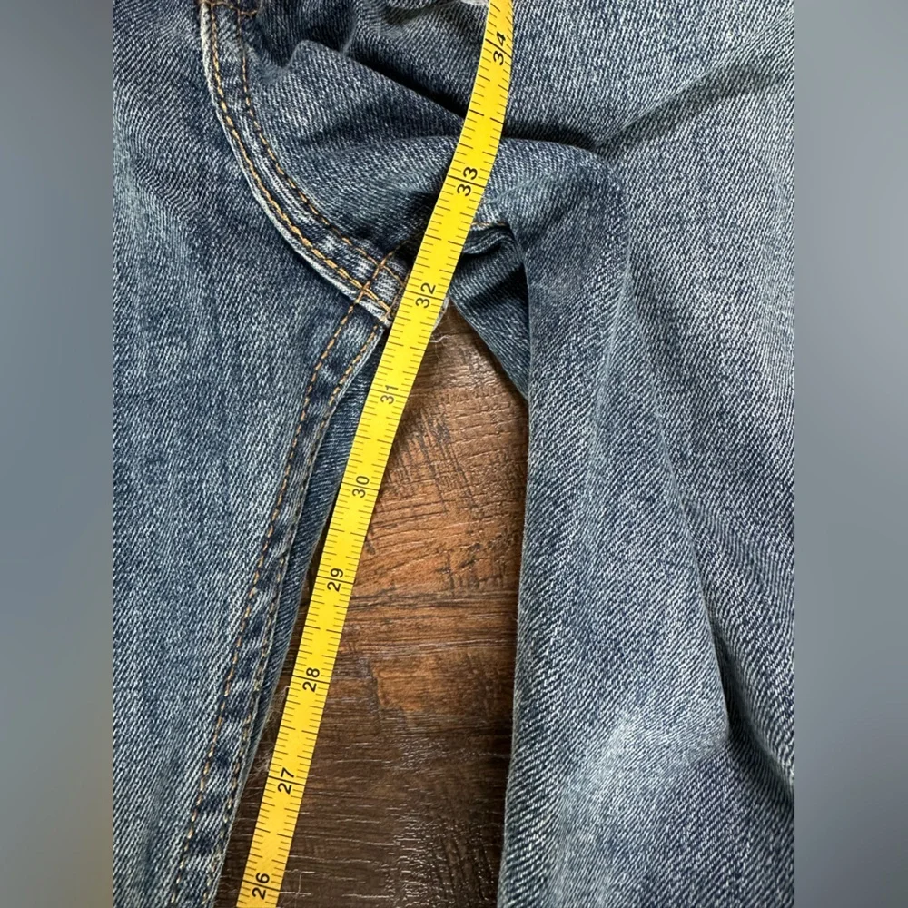 Levi's 505 40 32 jean’s blue Relaxed straight with Distressed Details men’s